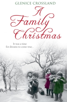 A Family Christmas, Paperback A Family Christmas, Paperback