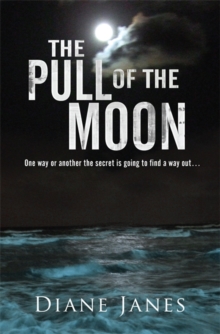 The Pull of The Moon, Paperback Book The Pull of The Moon, Paperback Book